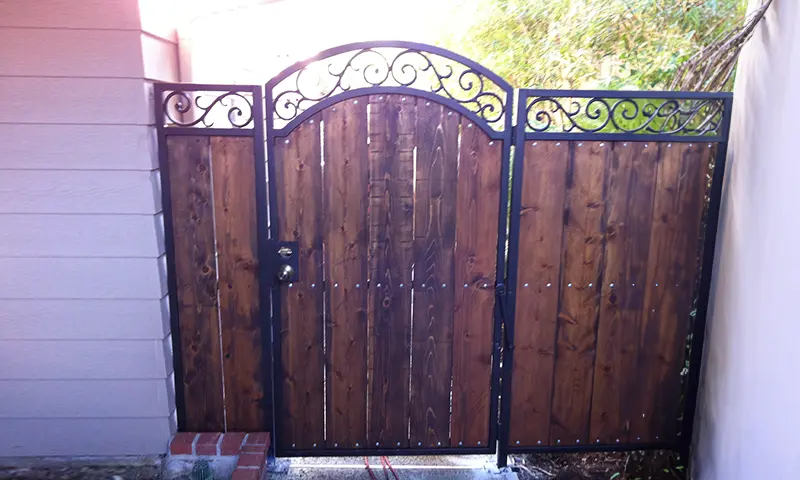 Wrought Iron & Wood Entry Gate Portola Hills