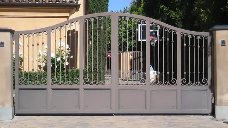 Iron Entry Gates for Driveways near San Clemente, CA